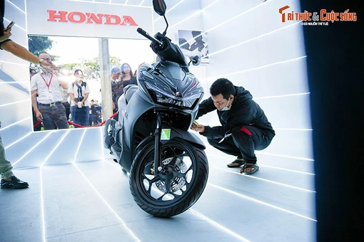 View - Honda Air Blade 2026 ra mắt tại Việt Nam, giá từ 42,2 triệu đồng | Báo Tri thức và Cuộc sống - TIN TỨC PHỔ BIẾN KIẾN THỨC 24H