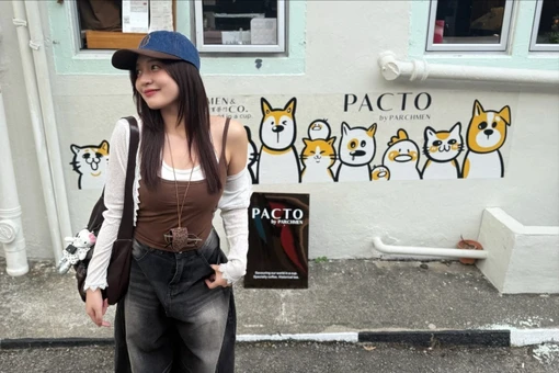 "Nữ thần Liên Quân" Phương Thảo khoe nhan sắc đời thường tại Singapore