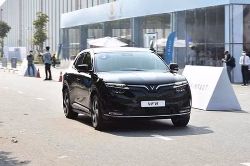 Cho phép sử dụng ôtô điện trong sát hạch lái xe từ 1/7/2026