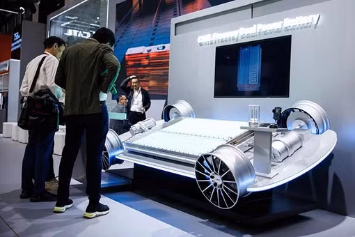 Ngành công nghiệp xe điện “dậy sóng” với pin chạy 1.000km, dưới 7 phút/sạc