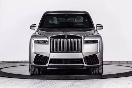 "Soi" Rolls-Royce Cullinan sang chảnh chống đạn súng trường và lựu đạn
