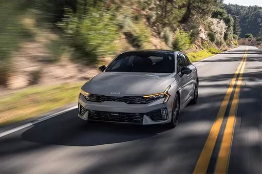 Kia K5 thêm công nghệ hybrid mới, hiệu suất mạnh ngang xe điện