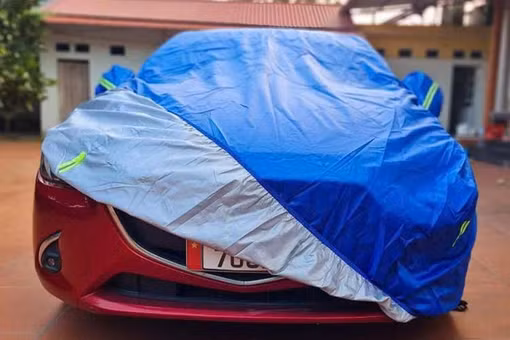 Sử dụng bạt phủ ôtô mùa nắng nóng - an toàn hay sai lầm?