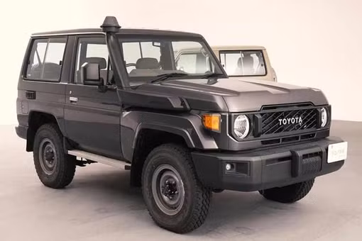 [GALLERY] Toyota Land Cruiser 70 "cộc" vẫn là hàng hot ở Dubai sau hơn 40 năm