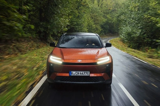 Toyota C-HR+ 2026 - SUV điện mạnh 338 mã lực, cao nhất 1,44 tỷ đồng