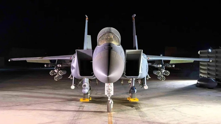 Colonel Causey said the idea of “bombing UAVs” came from the experience of the 1991 Gulf War, when an F-15E hit an Iraqi Mi-24 Hind helicopter with a Paveway laser-guided bomb just as it took off. That proved that in theory, this option was not impossible. 7.jpg