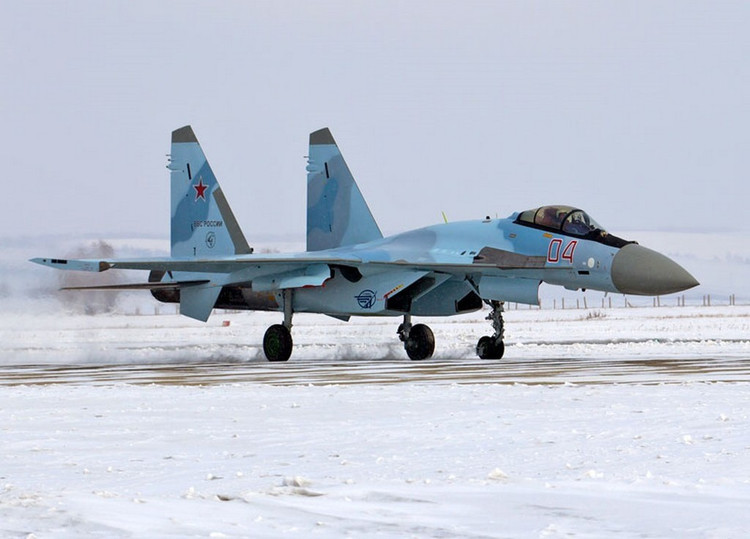 Notably, the incident occurred just a day after the Hungarian Air Force used Gripen C/D fighters on a similar mission. The fact that two different NATO countries had to respond almost consecutively shows that the intensity of Russian military activity around the Baltic is at an unusually high level. 4-anh-the-war-zone.jpg