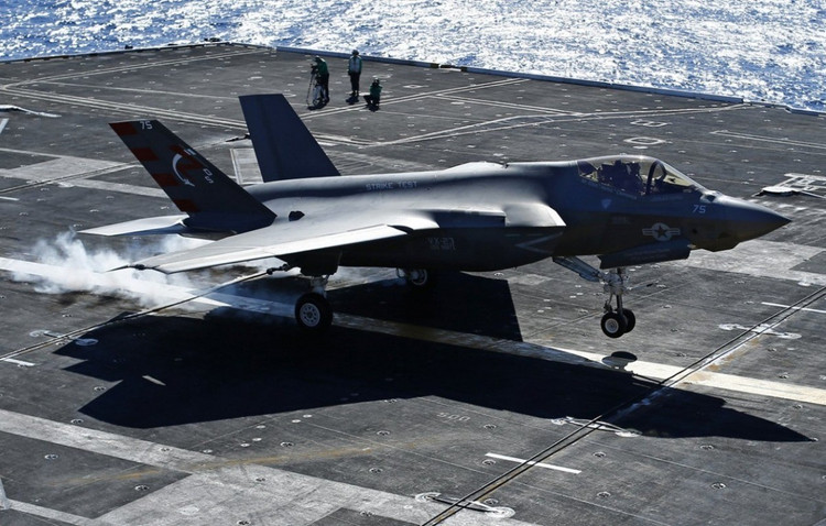 The Air Force’s decision to halve its F-35 order reflects a broader shift in the Pentagon’s strategic calculus under the current administration. Defense Secretary Pete Hegseth, appointed to implement President Donald Trump’s vision of a leaner, more efficient military, has prioritized aligning defense spending with fiscal realities. 5-anh-xcom.jpg