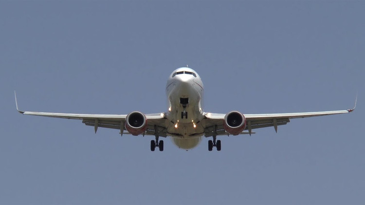 Equipping VIP aircraft with self-defense systems stems from past security lessons. Lessons from the Tu-154M tragedy in 2010 prompted Poland to restructure its fleet; now VIP aircraft are not only more modern but also have multi-layered defense systems to increase security. 11-7585.jpg