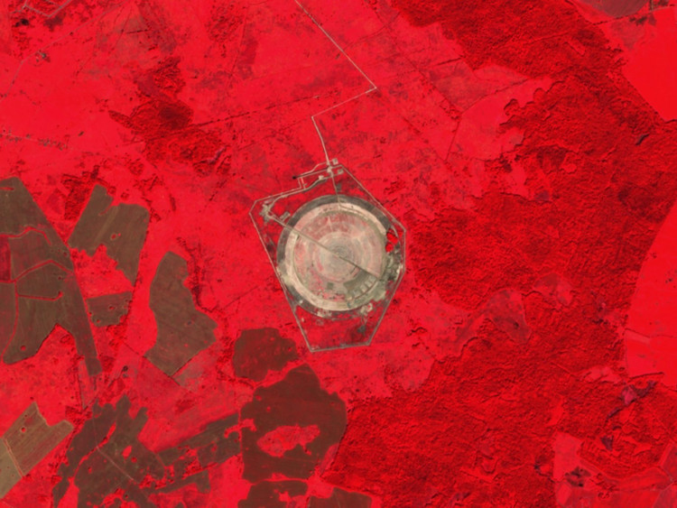 Observers say the new facility could be a “strategic node” in Russia’s signals intelligence network. It allows Moscow to maintain surveillance deep into NATO territory while also maintaining communications with its naval forces. For NATO, it is a reminder that its eastern flank is being monitored and challenged. 11-7910.jpg