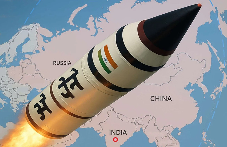 Le 20 août, le ministère indien de la Défense a confirmé avoir mené avec succès un essai du missile balistique à portée intermédiaire (IRBM) Agni-5. Le tir a été effectué depuis le polygone d'essai intégré de Chandipur, dans l'État d'Odisha. Il s'agit d'une étape importante dans le renforcement des capacités de dissuasion nucléaire de l'Inde et la consolidation de sa position stratégique dans la région Asie-Pacifique. 1-anh-army-recognition.jpg