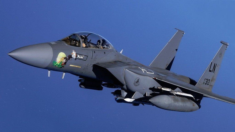 494 Squadron, based at RAF Lakenheath (UK), was urgently deployed to the Middle East immediately after the unprecedented attack on Israel on October 7, 2023. The unit operated continuously for several months, contributing to the defense mission until May 2024. 3-anh-the-war-zone.jpg