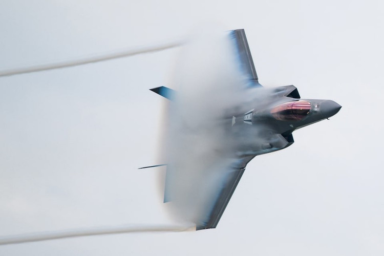 The Pentagon, Congress and US allies have sent shockwaves through the defence industry by deciding to cut the F-35 procurement requirement beyond 2026, raising questions about the future of the world's most ambitious and expensive weapons programme. 1-anh-bulgarian-military.jpg