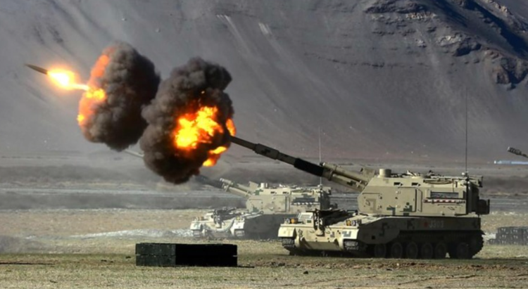 Dieses Artilleriesystem der nächsten Generation soll einen hohen Automatisierungsgrad mit der Fokussierung auf schnelle Verlegung und eine hohe Dauerfeuerrate der Haubitzen kombinieren. Foto: @armyrecognition. 10.png