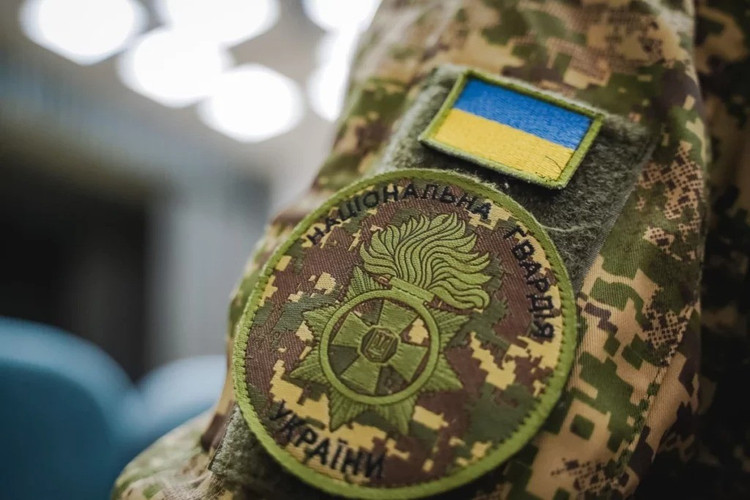 As the armored vehicles were destroyed, the Russian infantry quickly fell into chaos, with many soldiers fleeing due to lack of support. Ukrainian UAVs continued to pursue, attacking scattered groups of troops, causing the Russian formation to collapse. This is clear evidence that drone technology is playing an increasingly important role in modern warfare. 5-anh-wikipedia.jpg