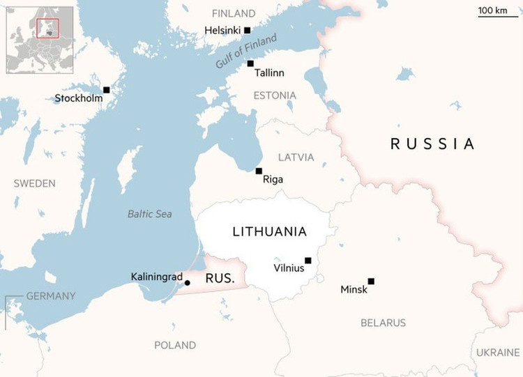Kaliningrad is a natural “fortress” of Russia in Europe. From here, Moscow can control part of the Baltic Sea, deploy S-400 and Iskander air defense missiles, and maintain the Baltic fleet. 7-4208.jpg