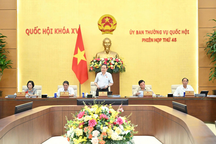 Quochoi.vn 110820250804-z6894376684100-ed66f1ea0001848b2e205ce7a69ed789.jpg