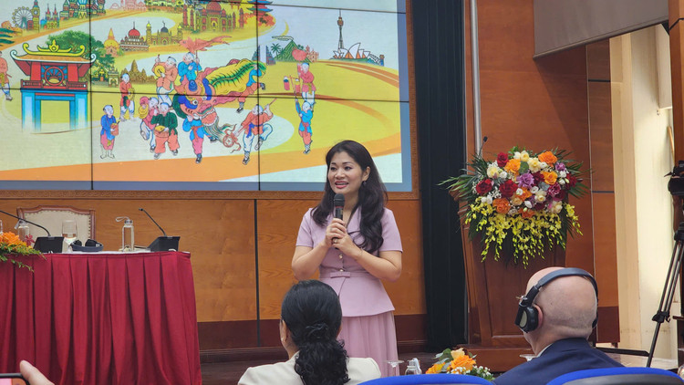Cục trưởng Cục Hợp tác quốc tế, Bộ Văn hóa, Thể thao và Du lịch Nguyễn Phương Hòa thông tin về Lễ hội. 7730ee351c099657cf18.jpg