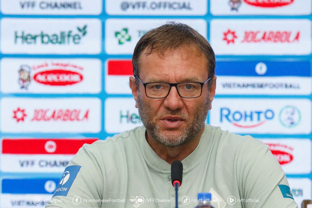 HLV trưởng CLB Werder Bremen Thomas Horch d2.jpg