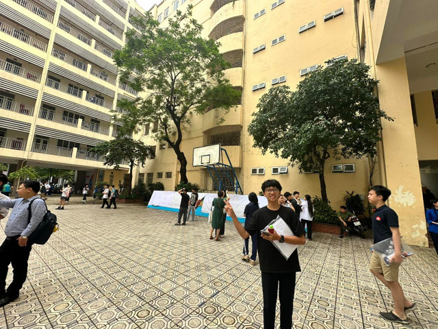 Những sĩ tử sinh năm 2010 chuẩn bị bước vào kỳ thi tuyển sinh vào lớp 10 Trung học Phổ thông (THPT). a1.jpg