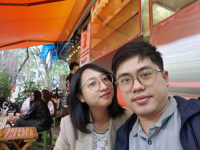 Vợ chồng nhà báo Trà Khánh - Thùy Dương. tra-khanh-thuy-duong.jpg