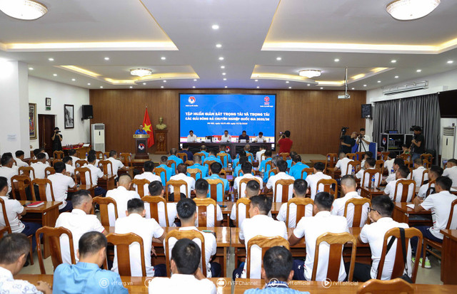 Lễ khai mạc chương trình tập huấn giám sát trọng tài và trọng tài các giải bóng đá chuyên nghiệp quốc gia 2025/26. vff-wm-17-1.jpg