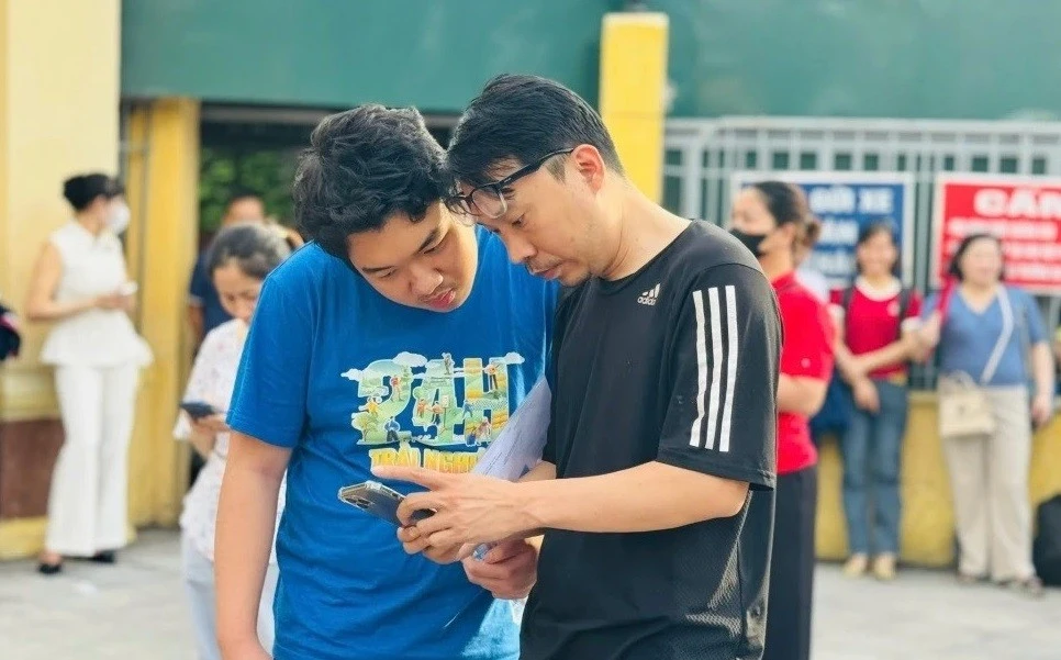 3.000 thí sinh thi vào lớp 10 Chuyên Khoa học Tự nhiên