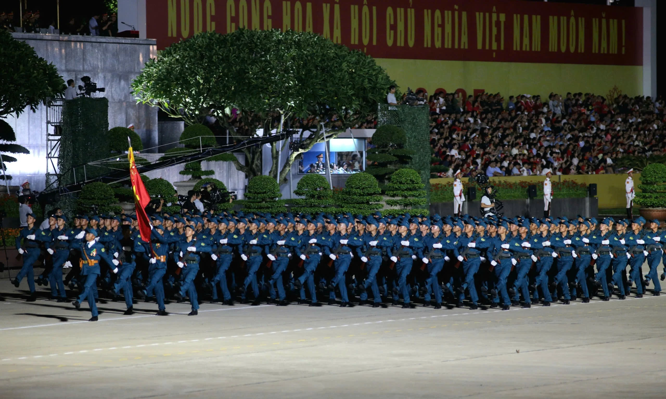 Toàn cảnh tổng hợp luyện diễu binh, diễu hành lần 2 tại Quảng trường Ba Đình