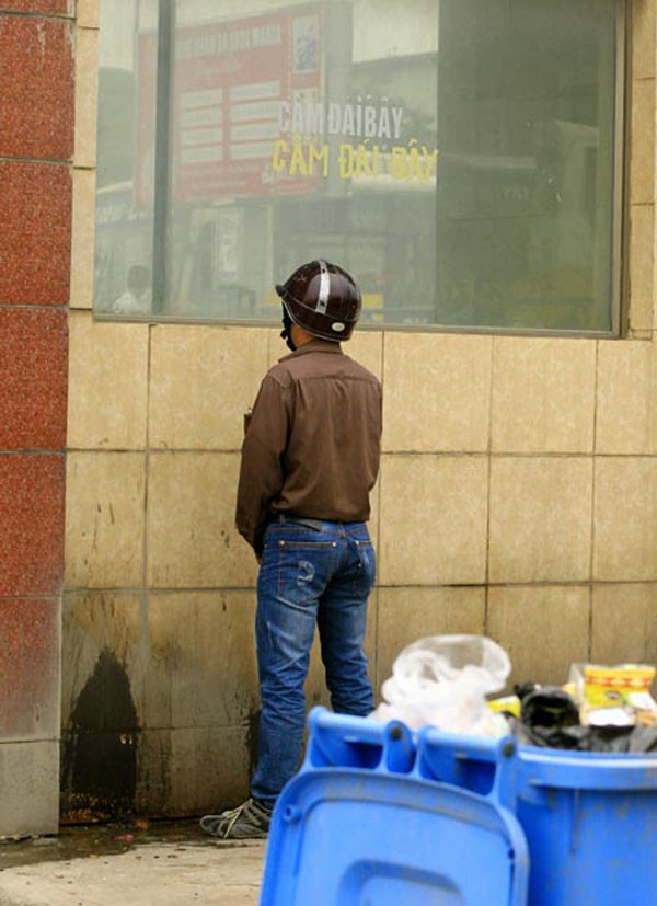 Một hình ảnh phản cảm.