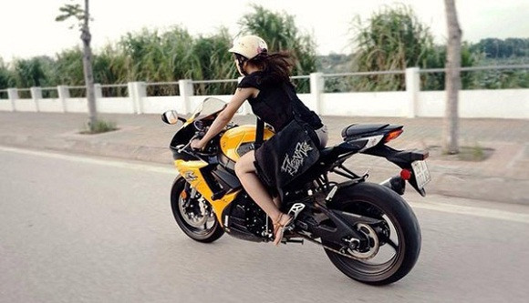 Được biết, nữ công an này có tên M.N và đang công tác ở Hà Nội.