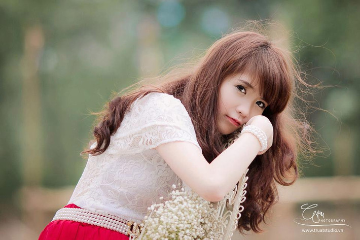 Cô bạn có nickname Kún Chảnh từ lâu cũng được biết đến với gương mặt trẻ con, vô cùng đáng yêu của mình.