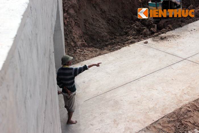 Ghi nhận của phóng viên Kiến Thức, nhiều người dân thôn Sơn Du tỏ ra phấn khởi khi họ có được hầm đường chui. Từ nay người dân sẽ không phải mất nhiều thời gian đi vòng vèo mới ra được đồng sản xuất.