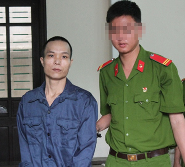Tại phiên tòa, Hội đồng xét xử nhận định, dù bị cáo Xin đã thành khẩn khai báo, gia đình có công với cách mạng và có nhiều tình tiết giảm nhẹ khác nhưng do số lượng ma túy mà Xin đưa về Việt Nam quá lớn (155 bánh, hơn 54 kg) nên Xin phải chịu án tử hình.
