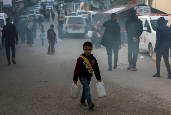 Hàng trăm nghìn người Palestine đang sống trong lều trại hoặc tại nhà bạn bè hoặc người thân ở thành phố Rafah.