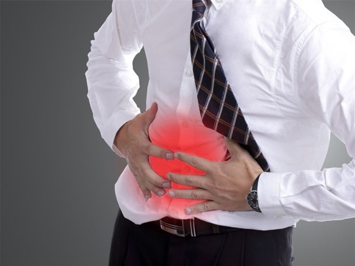 Axit dạ dày: Khi ta ăn, thức ăn đi xuống dọc theo ống tiêu hóa đến dạ dày để được xử lý. Đây là một quy trình chặt chẽ và chính xác xảy ra đối với mỗi lần bạn nuốt thức ăn. Nhưng nếu bạn liên tục di chuyển trong lúc ăn quy trình này sẽ bị rối loạn, và hệ quả là những vấn đề như ợ nóng, axit dạ dày hay buồn nôn.