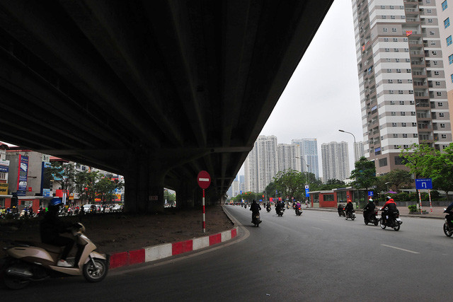 Trước đó, Thủ tướng Chính Phủ đã ra Chỉ thị: Cách ly toàn xã hội từ 0h ngày 1/4 trên phạm vi toàn quốc trong vòng 15 ngày để quyết tâm ngăn chặn lây lan dịch COVID-19. (Ảnh: Gia Đình và Xã Hội).