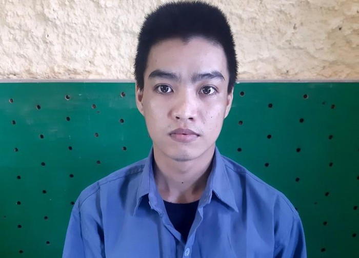 2. Nam thanh niên sát hại bạn gái 17 tuổi vì ghen tuông: Ngày 9/10, Công an tỉnh Đồng Tháp khởi tố bị can, bắt tạm giam Đỗ Ngọc Ngà, SN 1998, ngụ huyện Cái Bè, tỉnh Tiền Giang điều tra về hành vi giết người. Ngà và bạn gái H.N.M.L., SN 2003, ngụ huyện Lấp Vò có quan hệ tình cảm. Gần đây, Ngà cho rằng bạn gái quen người khác nên nảy sinh ghen tuông nên đã ra tay sát hại bạn gái.