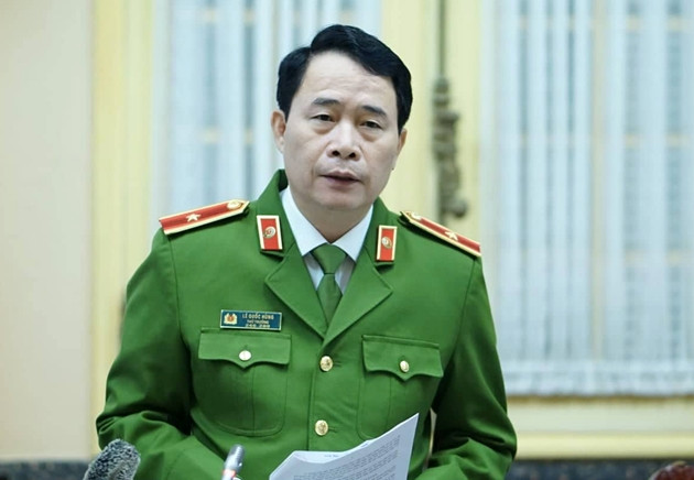 Thiếu tướng Lê Quốc Hùng (SN 1966, quê xã Phong Hiền, huyện Phong Điền, tỉnh Thừa Thiên Huế). Trong quá trình công tác, ông từng giữ chức Phó Giám đốc rồi Giám đốc Công an tỉnh Thừa Thiên Huế.