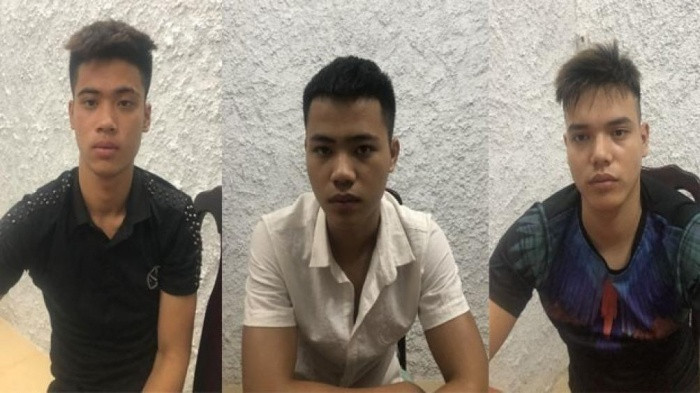 1. Rủ nhau "thông chốt" trêu chọc CSGT: Ngày 3/9, Công an huyện Thường Tín (TP Hà Nội) cho biết, đang củng cố tài liệu hồ sơ xử lý nghiêm đối với nhóm thanh niên có hành vi điều khiển xe máy lạng lách, đánh võng gây mất an ninh trật tự gồm Lê Văn Cảnh (SN 2002), H.Q (SN 2003), Lê Văn Đại (SN 2001), Nguyễn Văn Quân (SN 2001), L.S.N (SN 2003) đều trú tại huyện Thường Tín, Hà Nội.