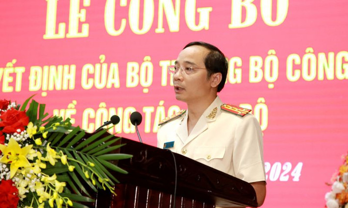 Phát biểu nhận nhiệm vụ mới, Đại tá Nguyễn Xuân Thao hứa sẽ phát huy những ưu điểm, giữ vững đoàn kết, thống nhất và phát huy trí tuệ tập thể; kế thừa, phát huy thành tích, truyền thống của các thế hệ Công an tỉnh Hà Tĩnh để cùng với tập thể Đảng ủy, lãnh đạo Công an tỉnh xây dựng lực lượng Công an Hà Tĩnh trong sạch, vững mạnh, thực hiện thắng lợi nhiệm vụ đảm bảo an ninh quốc gia, TTATXH trên địa bàn.