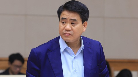Ngoài các tài liệu thông tin liên quan đến hành vi chiếm đoạt tài liệu bí mật nhà nước, cơ quan điều tra cũng xác định ông Nguyễn Đức Chung đã đưa cho bị can Phạm Quang Dũng (cán bộ điều tra Bộ Công an) đang được trưng dụng để điều tra vụ án Nhật Cường 10.000 USD.