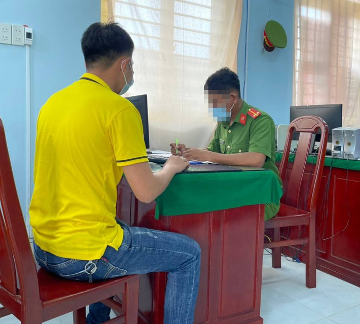 Theo hồ sơ và tư liệu vụ án, ngày 5/12/2023, Công an thị xã Sa Pa, tỉnh Lào Cai nhận được tin báo của anh Hạng A G. về việc phát hiện mẹ đẻ là bà Cư Thị D. (54 tuổi, ở xã Ngũ Chỉ Sơn, thị xã Sa Pa) chết trên đồi thuộc khu vực tổ 2, phường Ô Quý Hồ. (Ảnh minh họa, nguồn internet) 