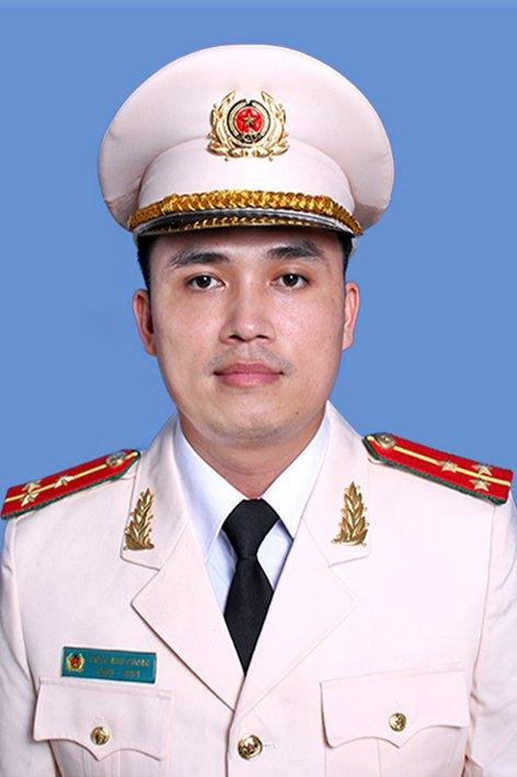Thượng úy Triệu Như Cương, cán bộ Đội An ninh dân chính Đảng và Bảo vệ bí mật Nhà nước, Phòng An ninh Chính trị nội bộ.