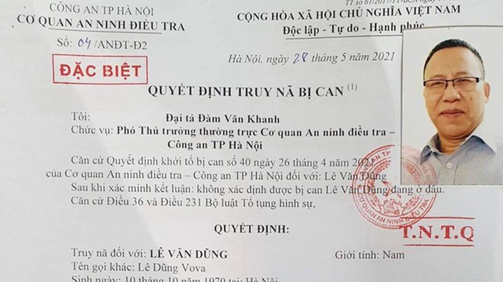 Khi bị Cơ quan An ninh điều tra - Công an TP Hà Nội khởi tố, Lê Dũng Vova đã bỏ trốn và bị cơ quan điều tra ra quyết định truy nã đặc biệt vào tháng 5/2021. Bị cáo Nguyễn Văn Son biết Lê Dũng Vova đang bị truy nã nhưng tối 29/6/2021, khi Dũng đến nhà mình xin ở nhờ, bị cáo này không báo cơ quan chức năng mà đồng ý cho Dũng ở lại.
