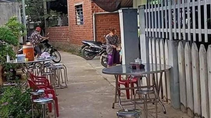 Đang sửa máy lọc nước, bị con chủ nhà chém tử vong: Anh Nguyễn Ngọc Trung (27 tuổi là nhân viên một công ty điện máy) đang sửa máy lọc nước thì bất ngờ bị con chủ nhà là Lê Trọng Thanh (26 tuổi, trú huyện Tuy Phước, tỉnh Bình Định) dùng rựa chém tử vong. Ngày 15/8, Công an huyện Tuy Phước đang tạm giữ Thanh để điều tra.