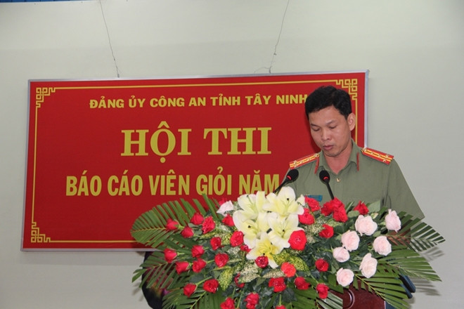 Đại tá Tạ Văn Đẹp, sinh năm 1975, quê quán Trảng Bàng (Tây Ninh).