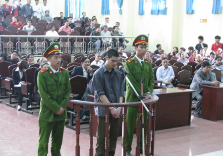 Ngày 28/3/2014. tòa án nhân dân tỉnh Hưng Yên đã tuyên phạt bị cáo Nguyễn Văn Tuyến hình phạt cao nhất là tử hình, đồng thời buộc bị cáo phải bồi thường cho gia đình nạn nhân hơn 150 triệu đồng.