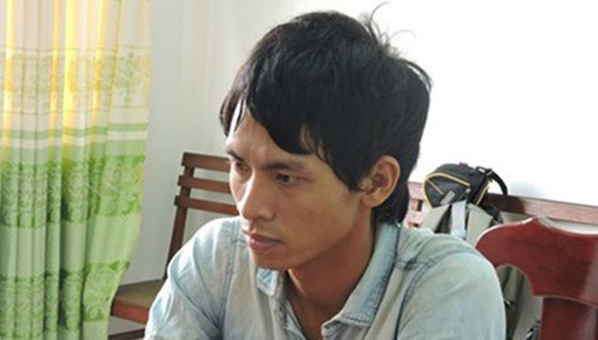 Tại TP HCM, Điểm đã dùng dao đâm chết anh Trần Minh Phước (23 tuổi, ngụ phường 13, quận 5), người phát cơm từ thiện ngay vòng xoay giao lộ Lê Quang Sung và Phạm Đình Hổ (phường 2, quận 6) do không phát cơm cho Điểm. Đáng nói, khi khám nghiệm tử thi của anh Phước, cơ quan điều tra xác định có 11 vết thương gây xuất huyết dưới da; vùng cổ và các vùng khác có 12 vết thương, trong đó có vết thương xuyên thủng khoang ngực và đứt thùy trên phổi...
