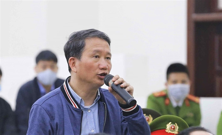 Dù vậy, ông Thanh vẫn tiếp nhận sự chỉ đạo của ông Thăng, bà Trần Thị Bình (cựu Phó TGĐ PVN) ký văn bản gửi Công ty CP Hóa dầu và Nhiên liệu sinh học Dầu khí (PVB), PVN xin được chỉ định thầu.