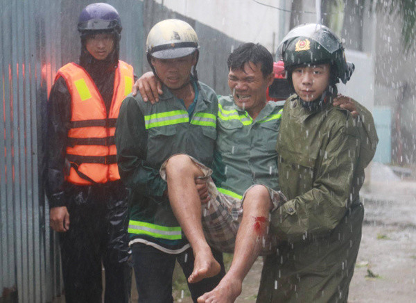 Trong 9 tiếng hoành hành, bão đã gây gió mạnh, mưa to suốt từ Thừa Thiên Huế tới Bình Thuận và các tỉnh Tây Nguyên. Thống kê sơ bộ 44 người chết, 229 người bị thương...